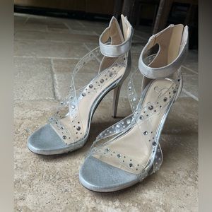 Jessica Simpson heels only worn a couple times
